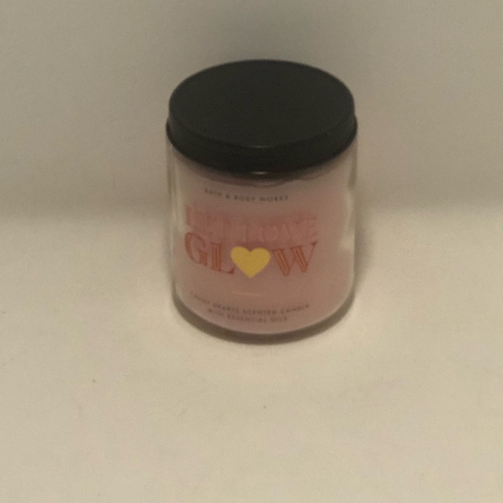 Bath & Body Works Let Love Glow Pink Candle